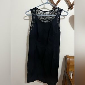 Sleeveless Lace Black dress